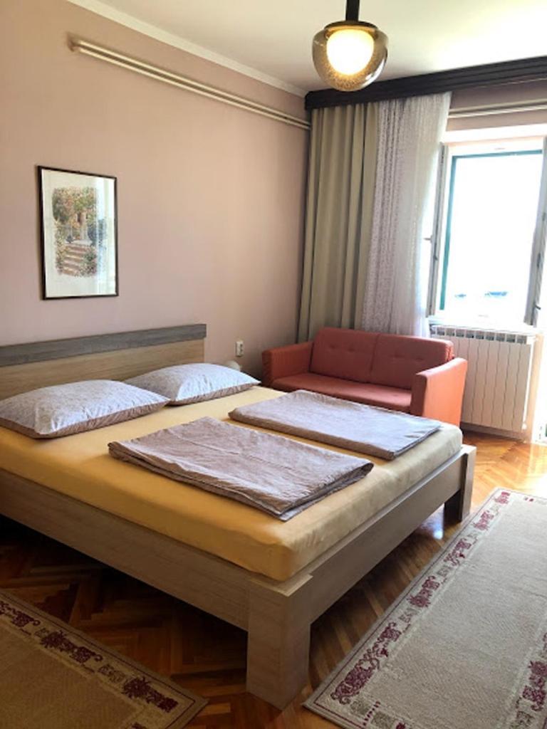 Apartments And Rooms By The Sea Barbat, Rab - 4973 راب المظهر الخارجي الصورة